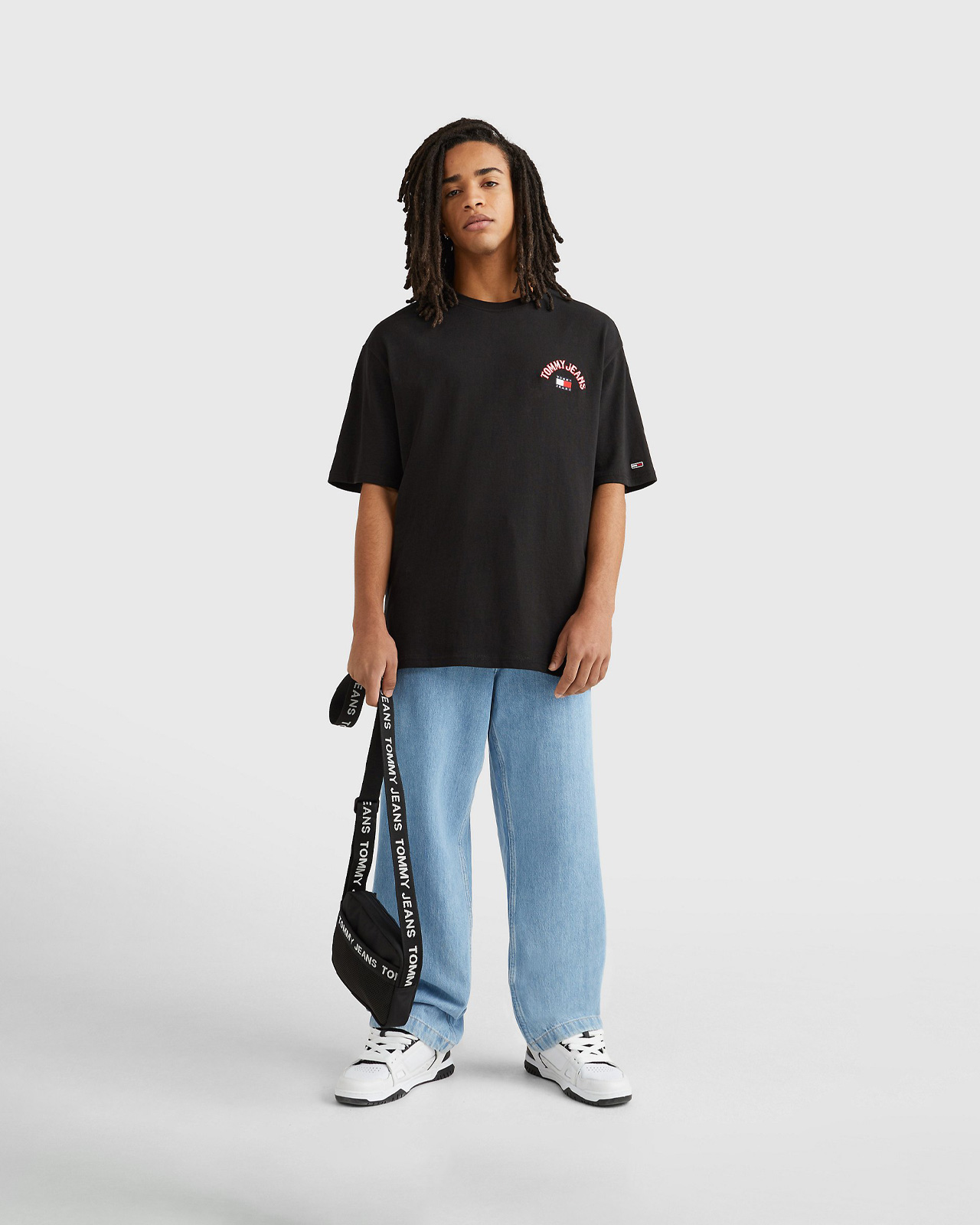 Tommy Jeans modern prep skater black